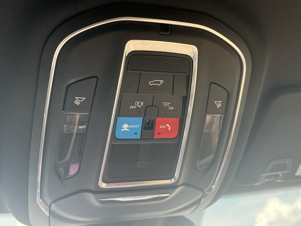 Used 2025 Jeep Grand Cherokee L Limited RWD image 34