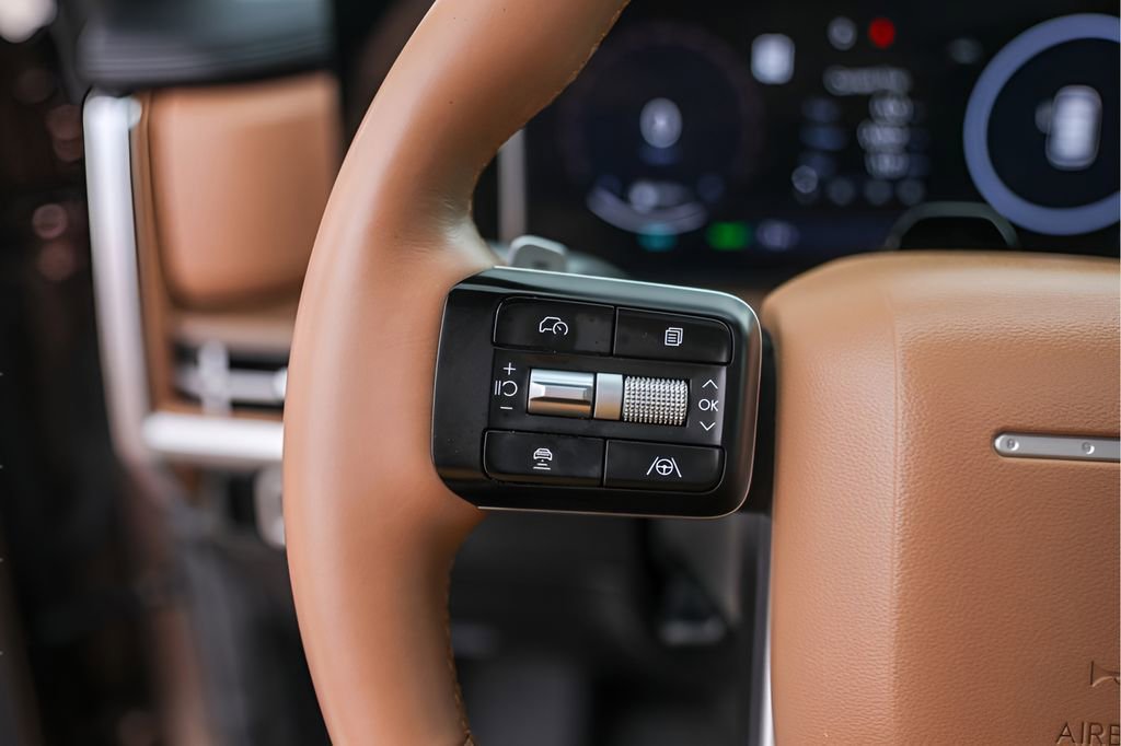 Used 2024 Hyundai Santa Fe Limited image 17