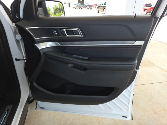 Used 2018 Ford Explorer Sport AWD/4WD image 54