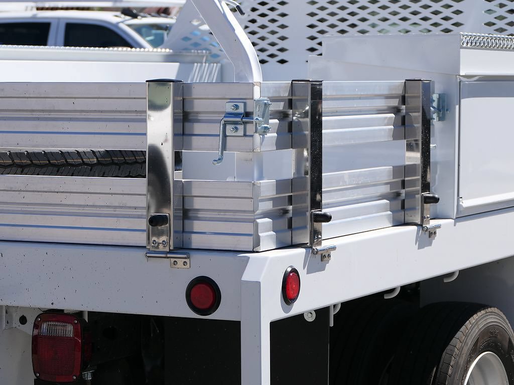New 2026 RAM 5500 Tradesman w/ Chrome Appearance Group RWD image 4