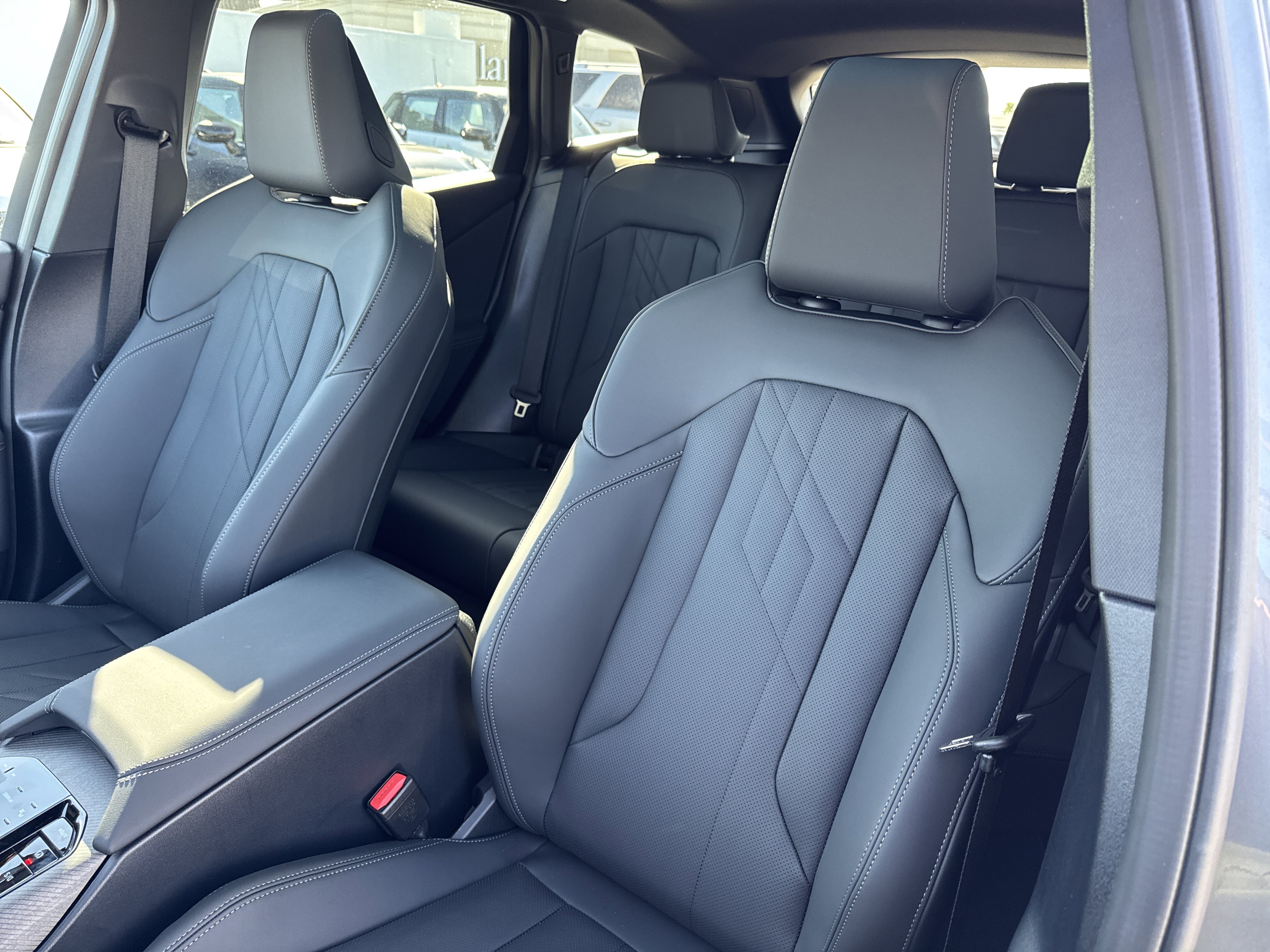 New 2026 BMW X3 xDrive30 w/ Premium Package image 24