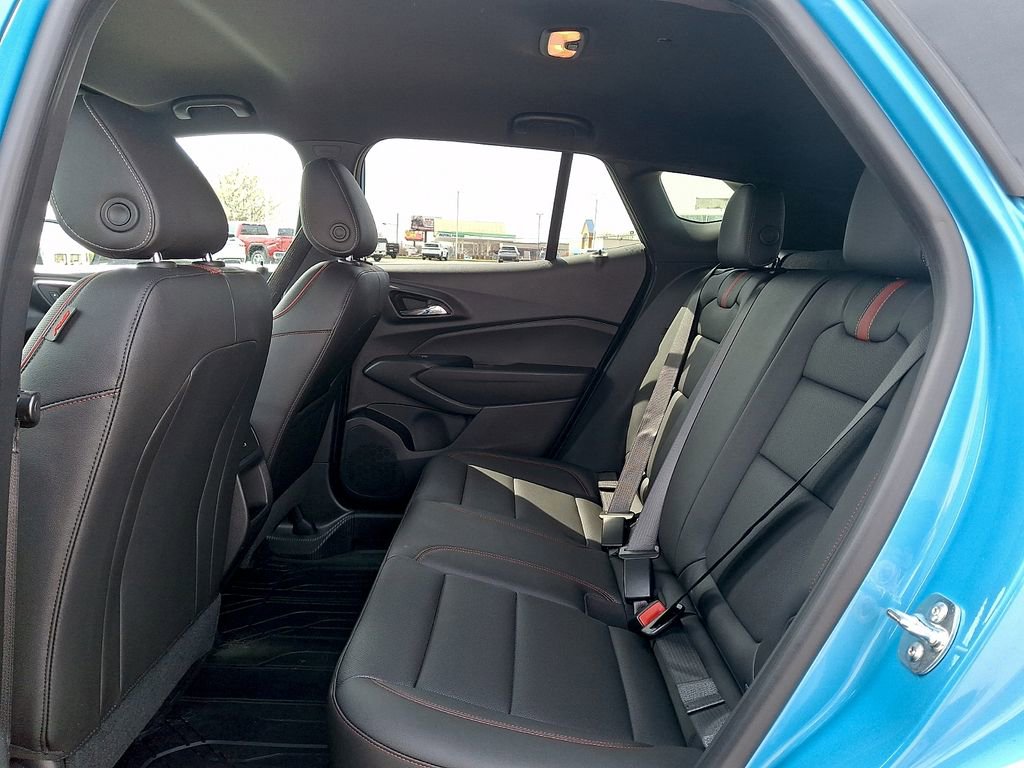 Used 2025 Chevrolet Trax RS w/ Driver Confidence Package image 10