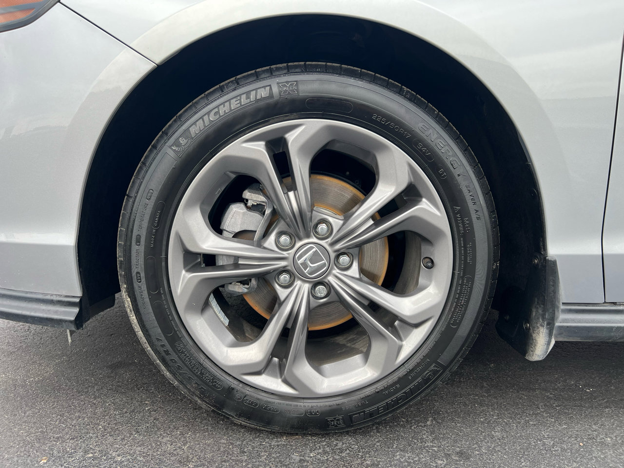 Used 2024 Honda Accord EX image 16