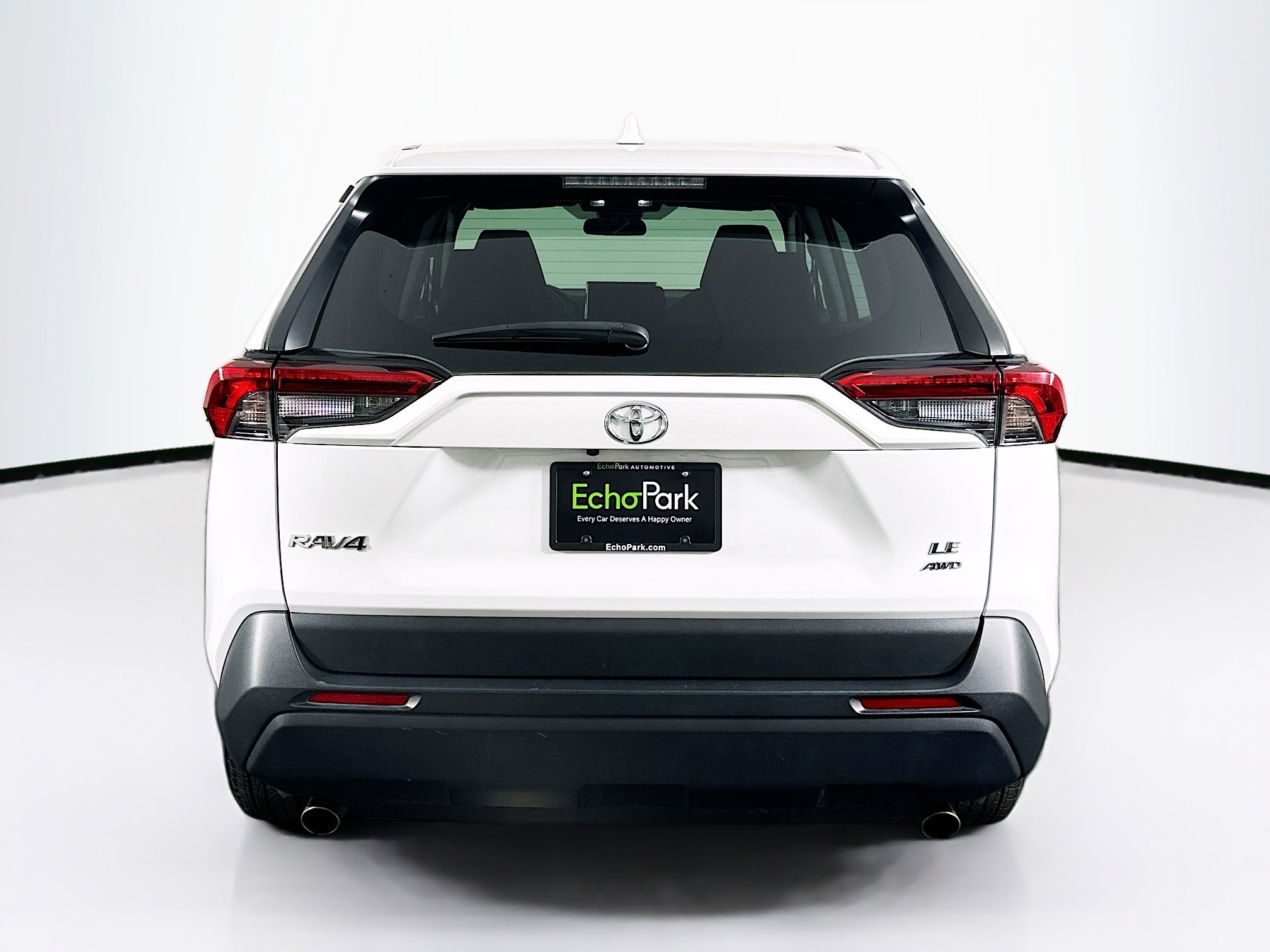 Used 2024 Toyota RAV4 LE image 7