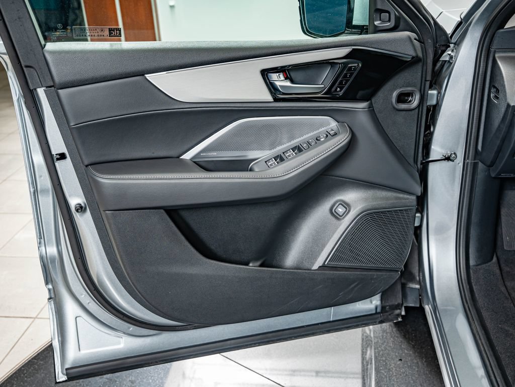 Certified 2026 Acura MDX SH-AWD w/ Technology Package image 19