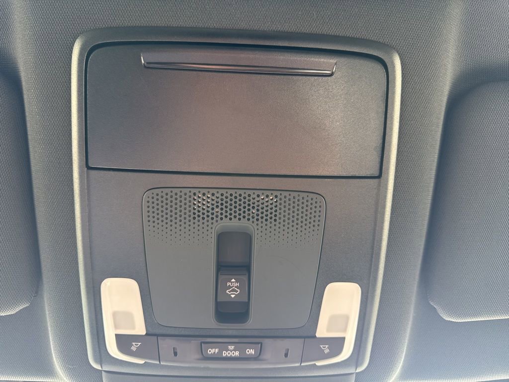 Used 2025 Honda CR-V Sport Touring image 22