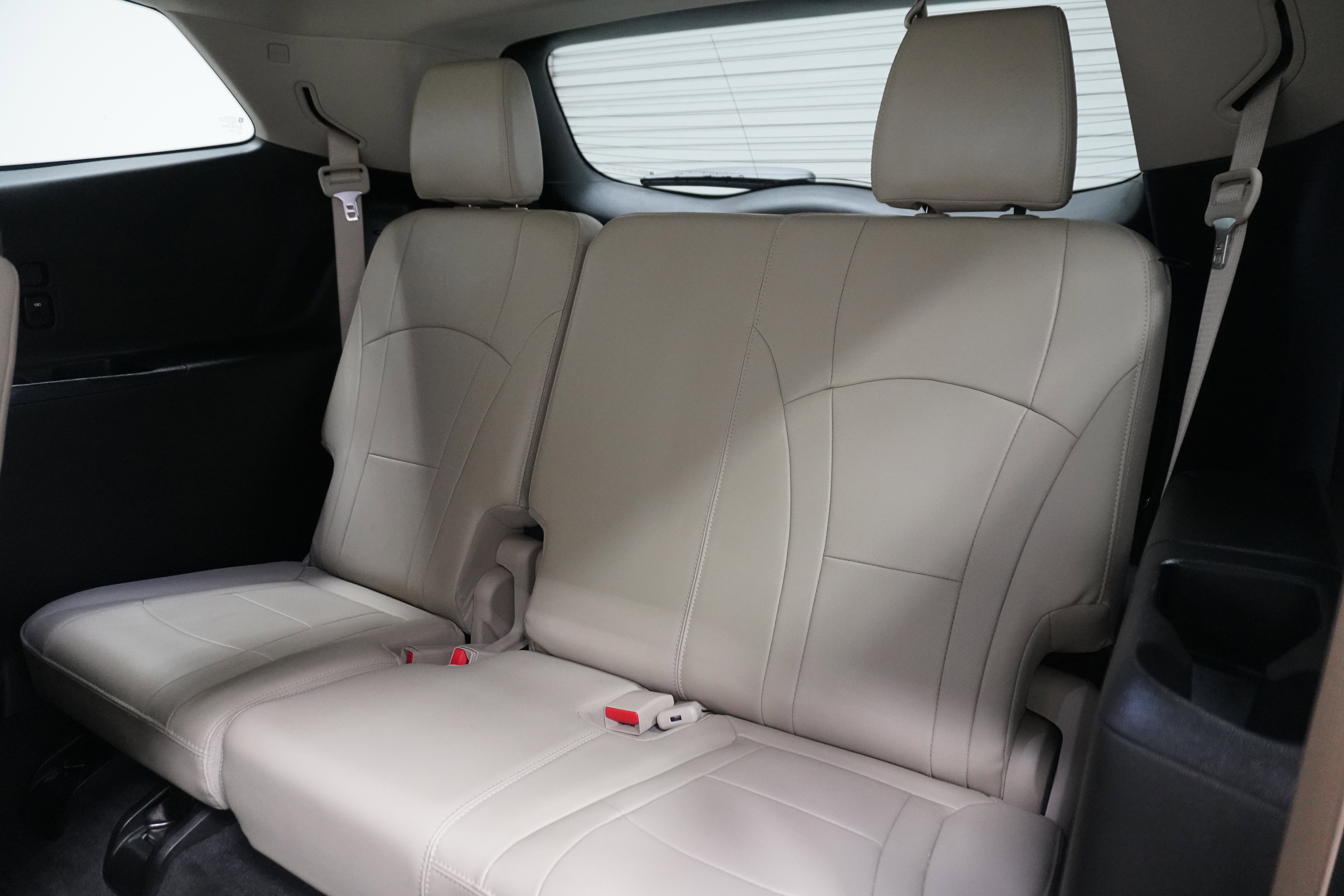 Used 2019 Buick Enclave Essence FWD image 14