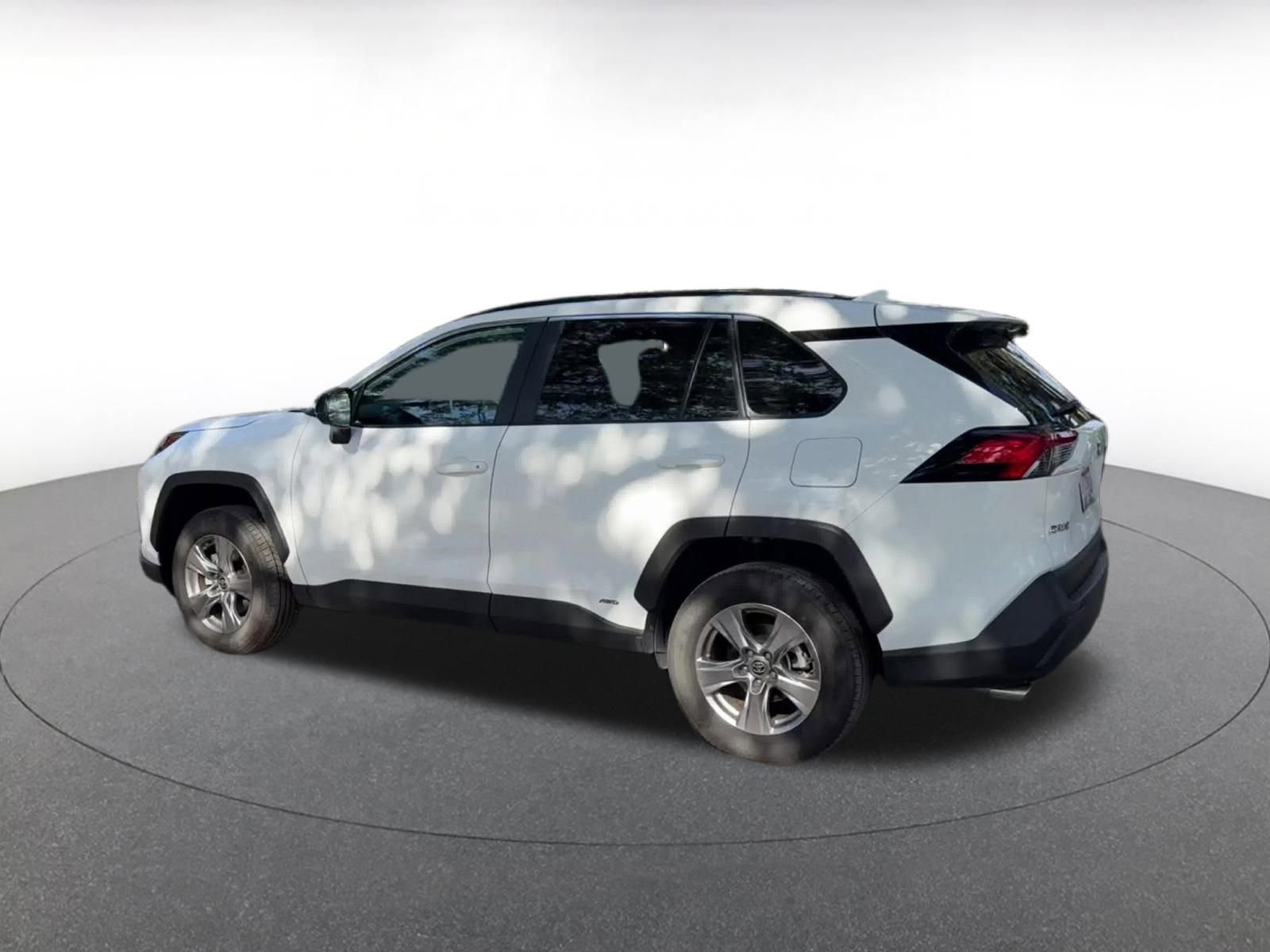 Used 2025 Toyota RAV4 LE image 10