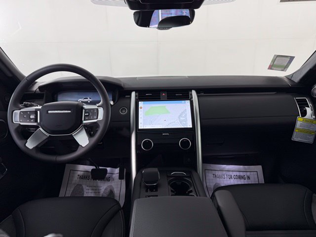 Used 2025 Land Rover Discovery S AWD/4WD image 24