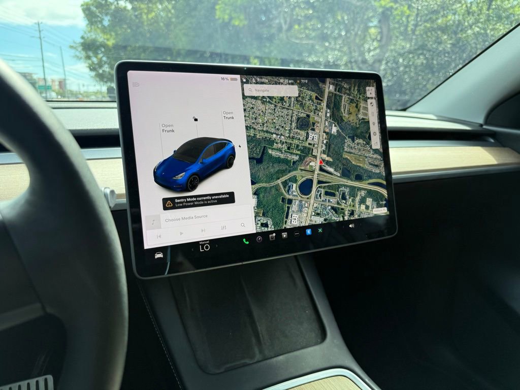 Used 2022 Tesla Model Y Performance image 24