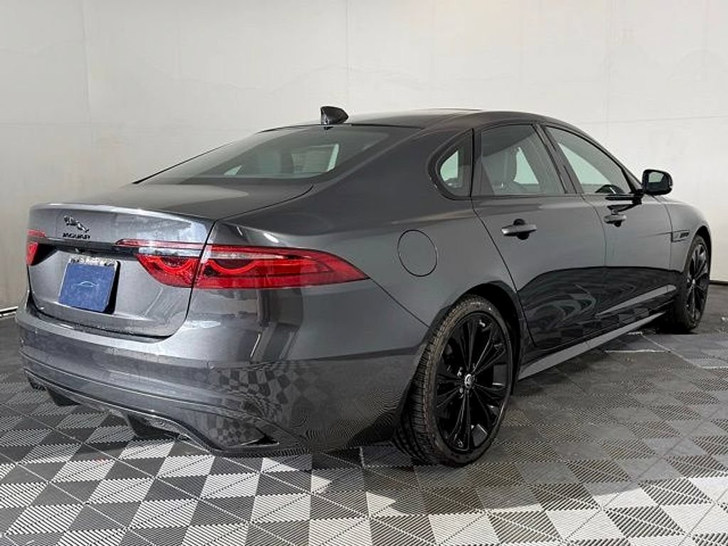 New 2024 Jaguar XF R-Dynamic SE AWD/4WD image 8
