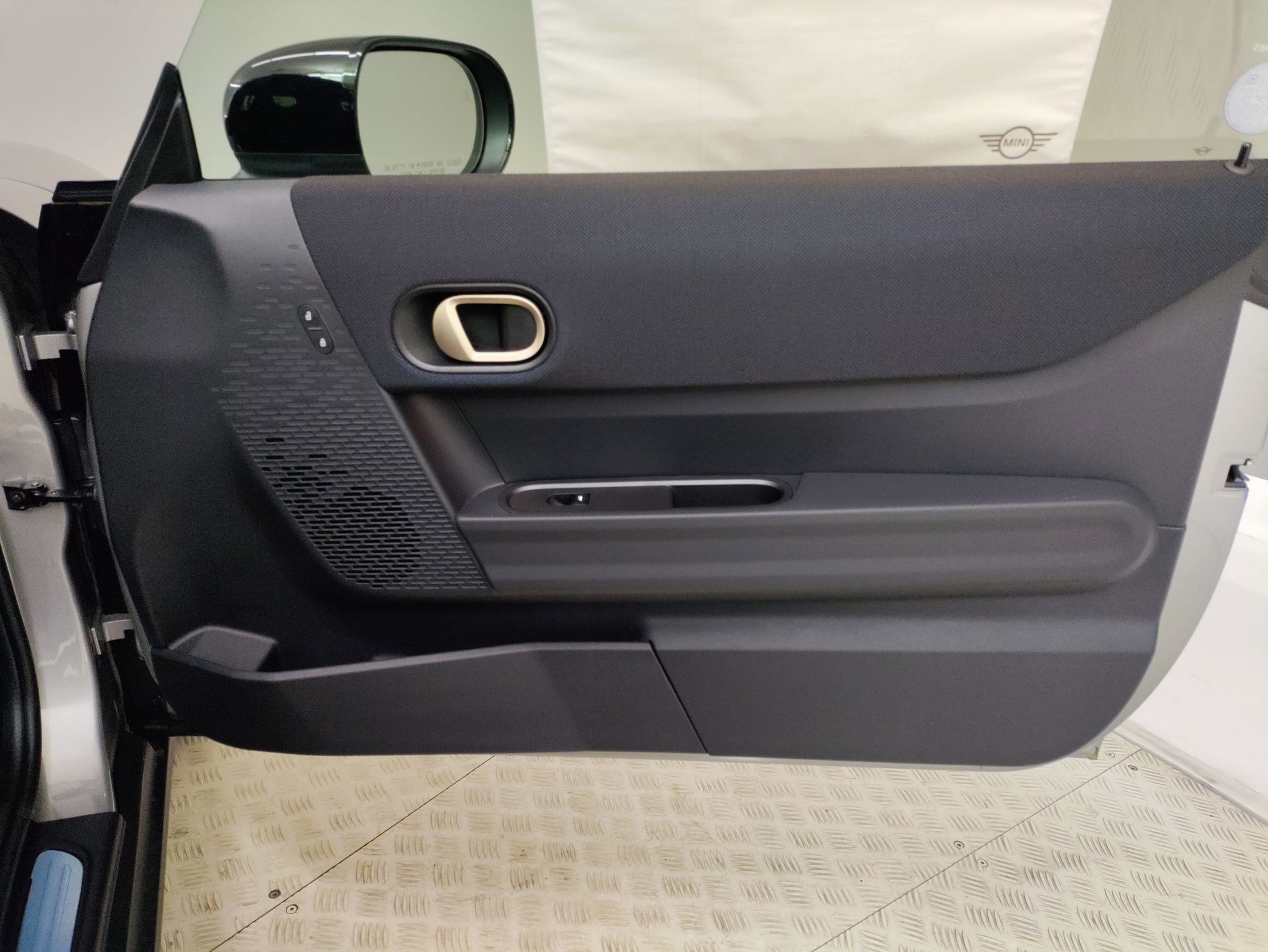 New 2026 MINI Cooper 2-Door Hardtop image 9