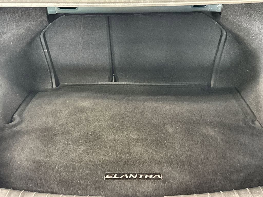Used 2018 Hyundai Elantra Value Edition FWD image 28