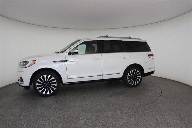 Used 2024 Lincoln Navigator Black Label image 5