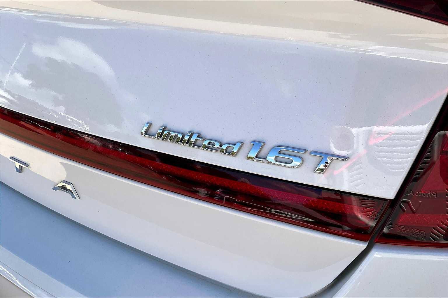 Used 2021 Hyundai Sonata Limited image 9