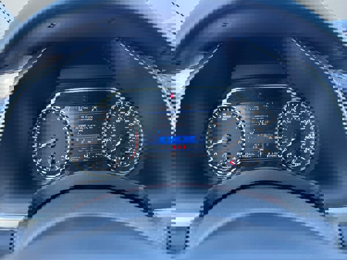 Used 2023 Nissan Murano S image 12