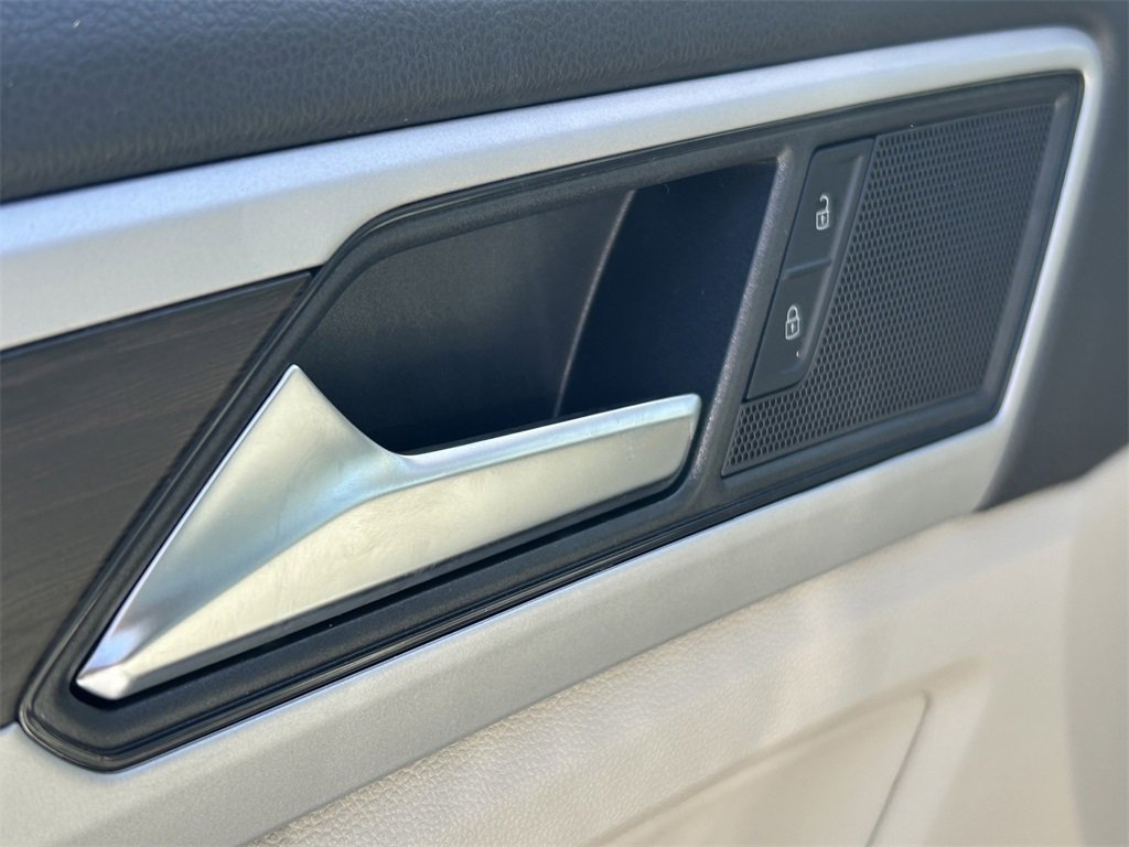 Used 2022 Volkswagen Atlas SE image 23