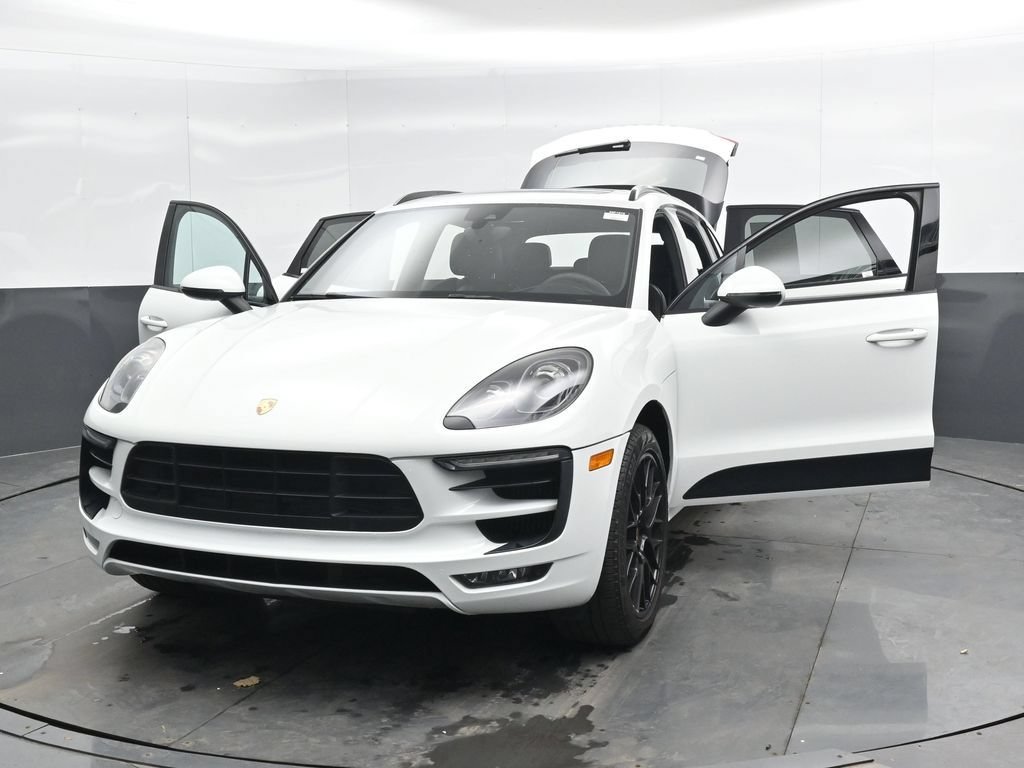 Used 2018 Porsche Macan GTS w/ Premium Package Plus AWD/4WD image 48