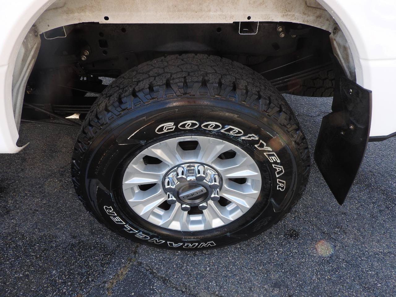 Used 2022 Ford F350 XL w/ STX Appearance Package AWD/4WD image 17