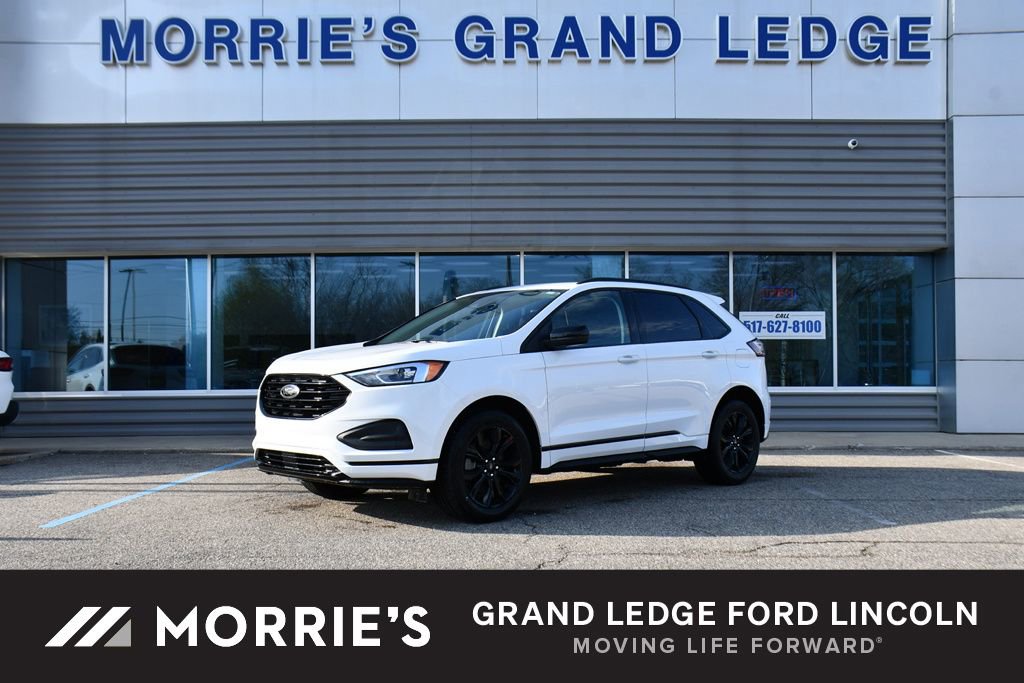 Used 2024 Ford Edge SE w/ Black Appearance Package