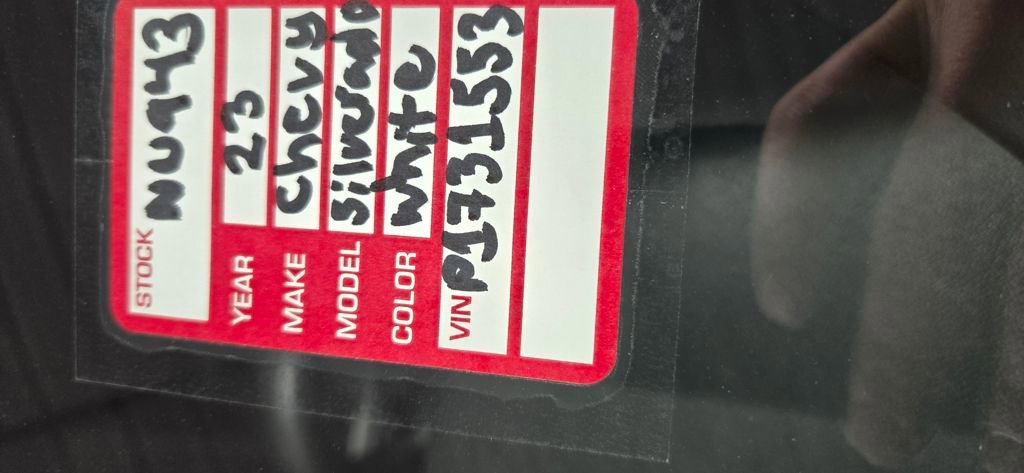 Used 2023 Chevrolet Silverado 2500 Custom w/ Custom Value Package image 28