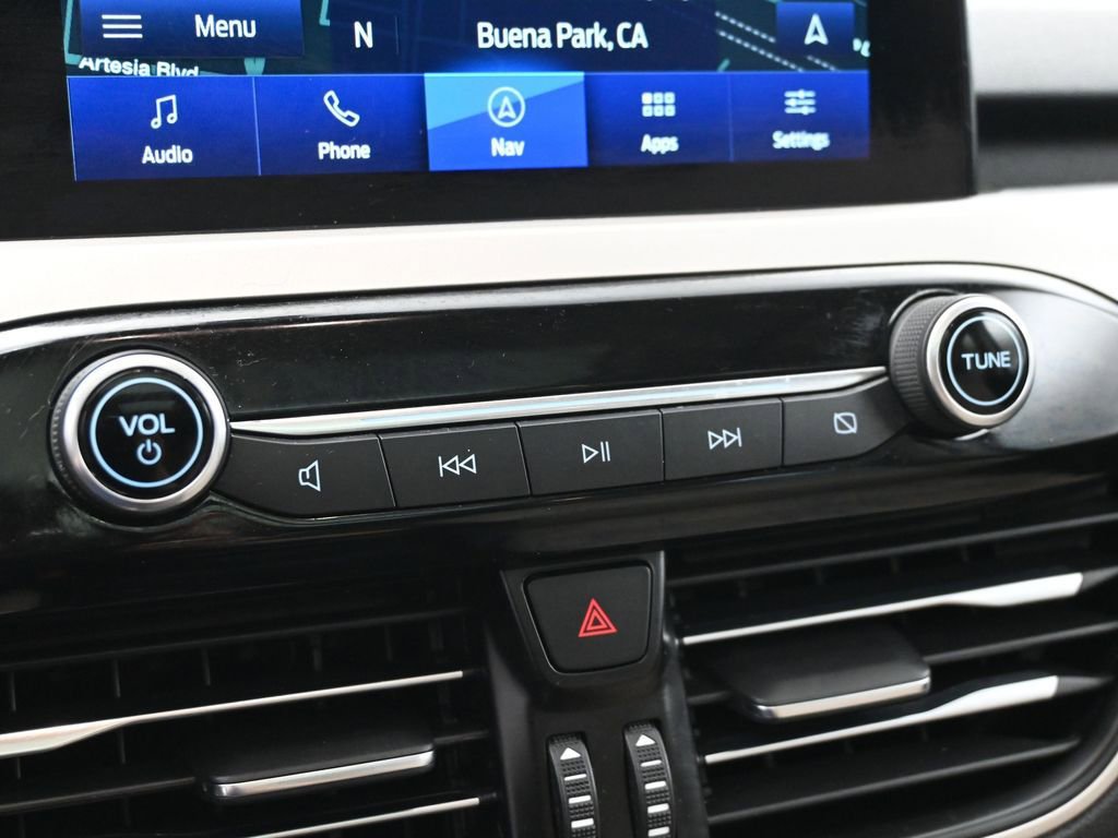 Certified 2022 Ford Escape SEL image 17