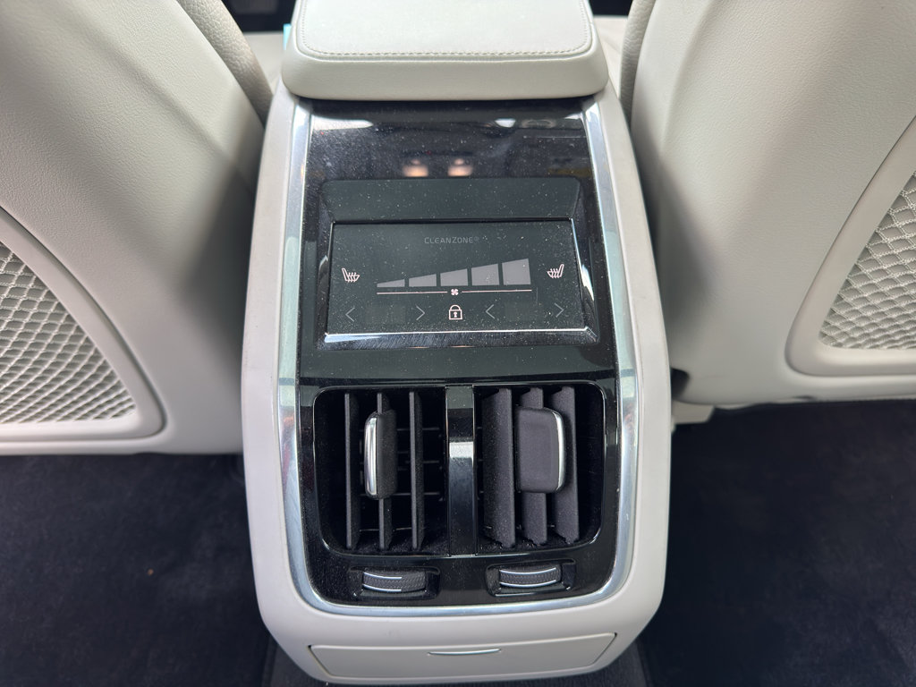 Used 2023 Volvo S90 B6 Plus AWD/4WD image 31