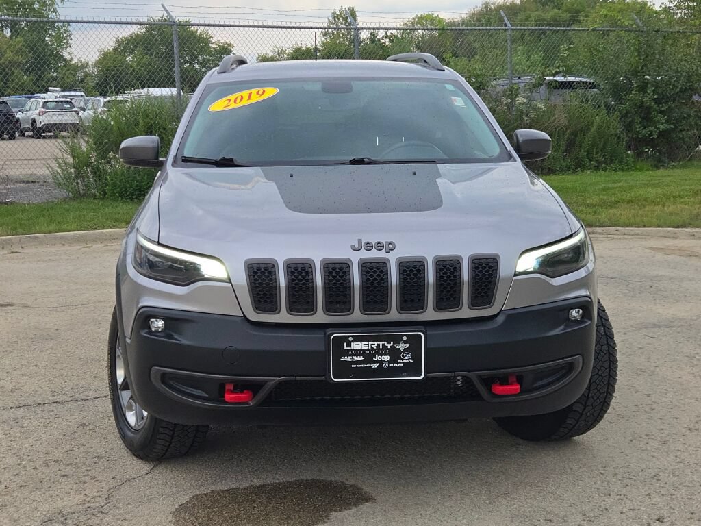 Used 2019 Jeep Cherokee Trailhawk AWD/4WD image 4