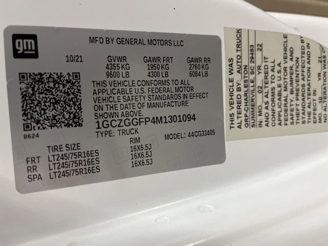 Used 2021 Chevrolet Express 3500 w/ Driver Convenience Package image 19