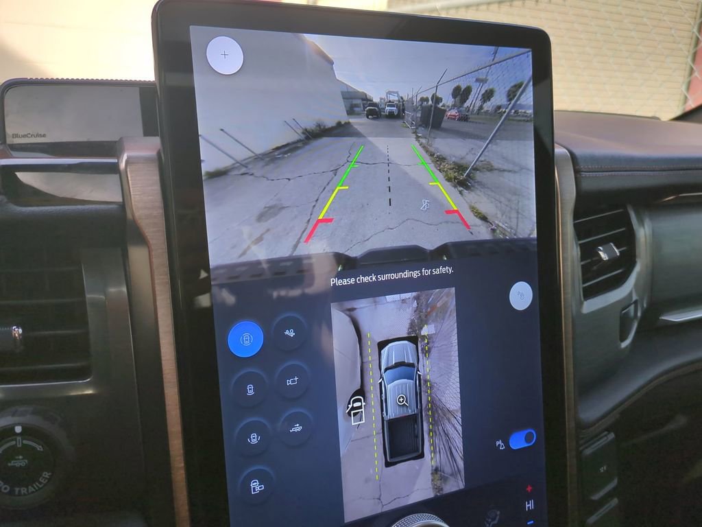 Used 2024 Ford F150 Lightning Lariat image 25