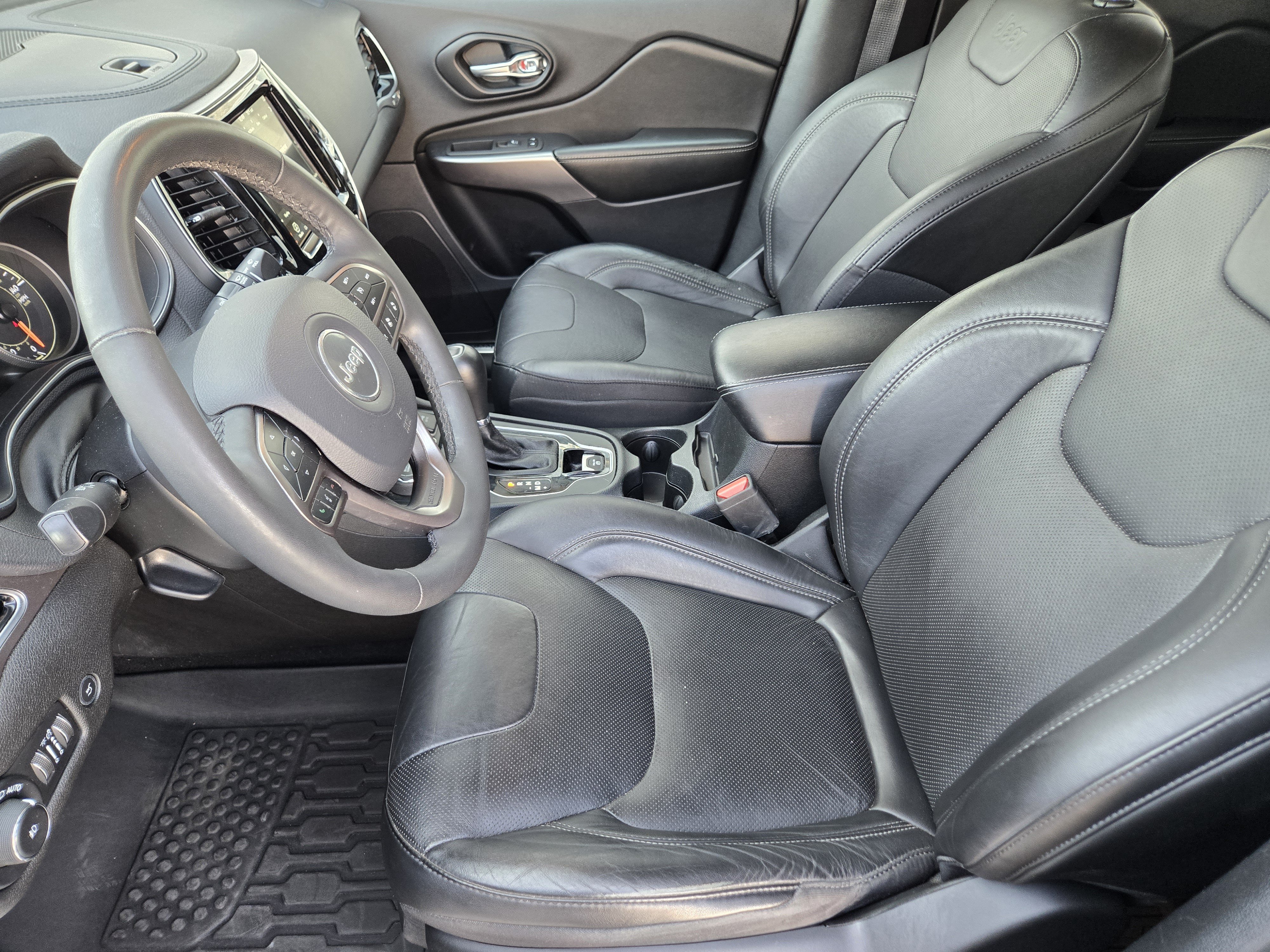 Used 2021 Jeep Cherokee Limited AWD/4WD image 14