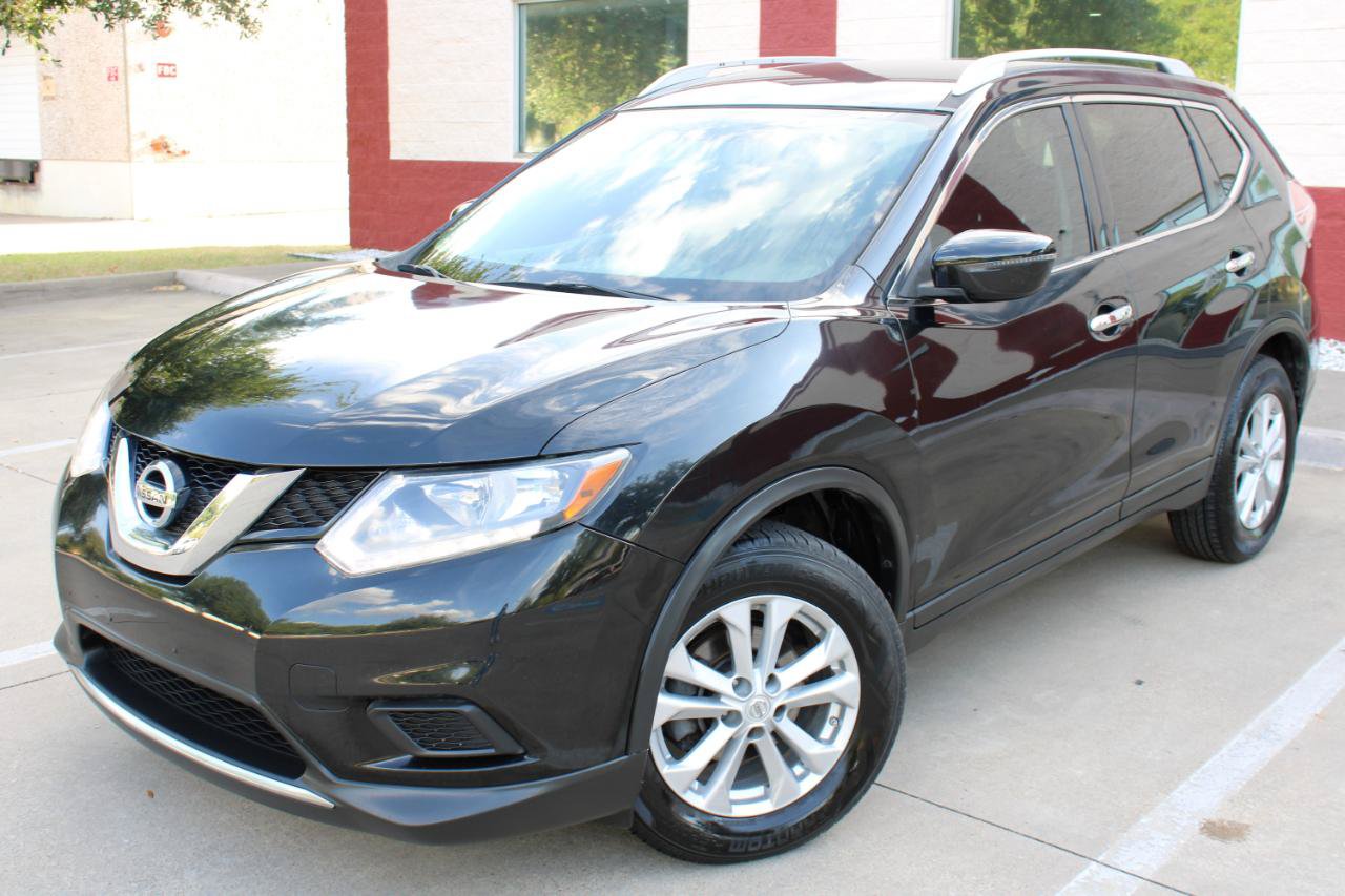 Used 2016 Nissan Rogue SV FWD image 2
