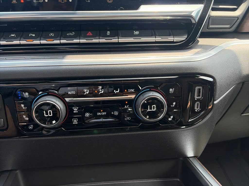 New 2026 Chevrolet Silverado 1500 High Country AWD/4WD image 22