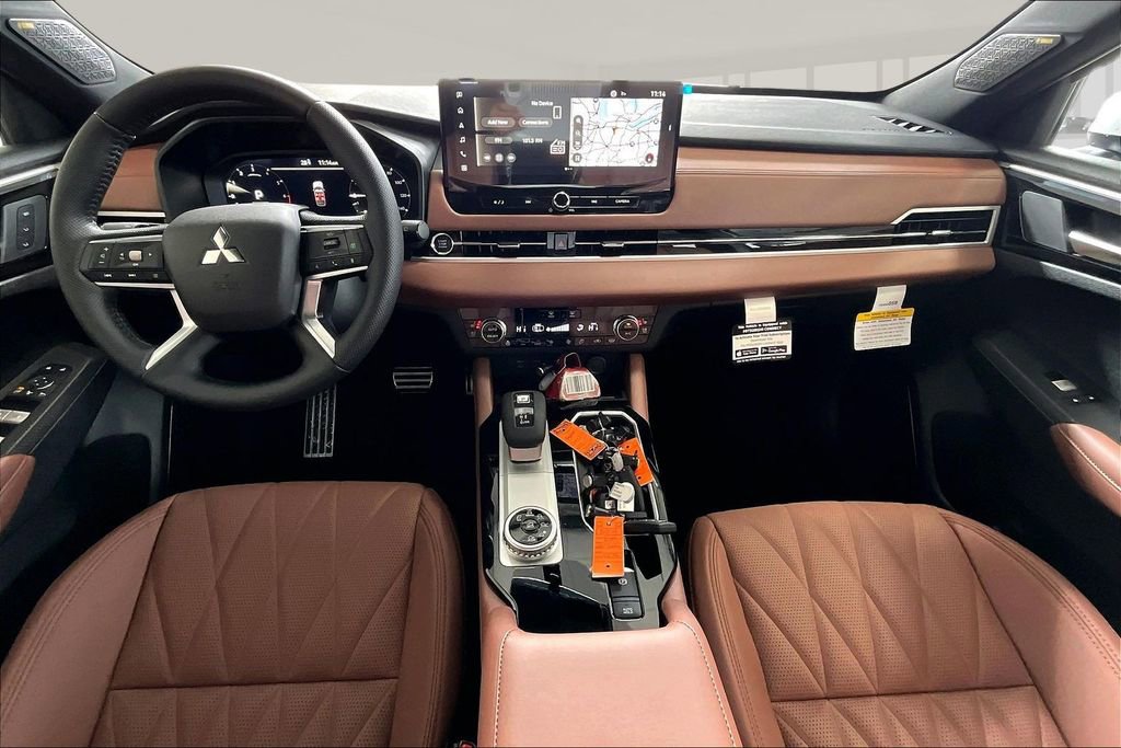 New 2026 Mitsubishi Outlander SEL image 6