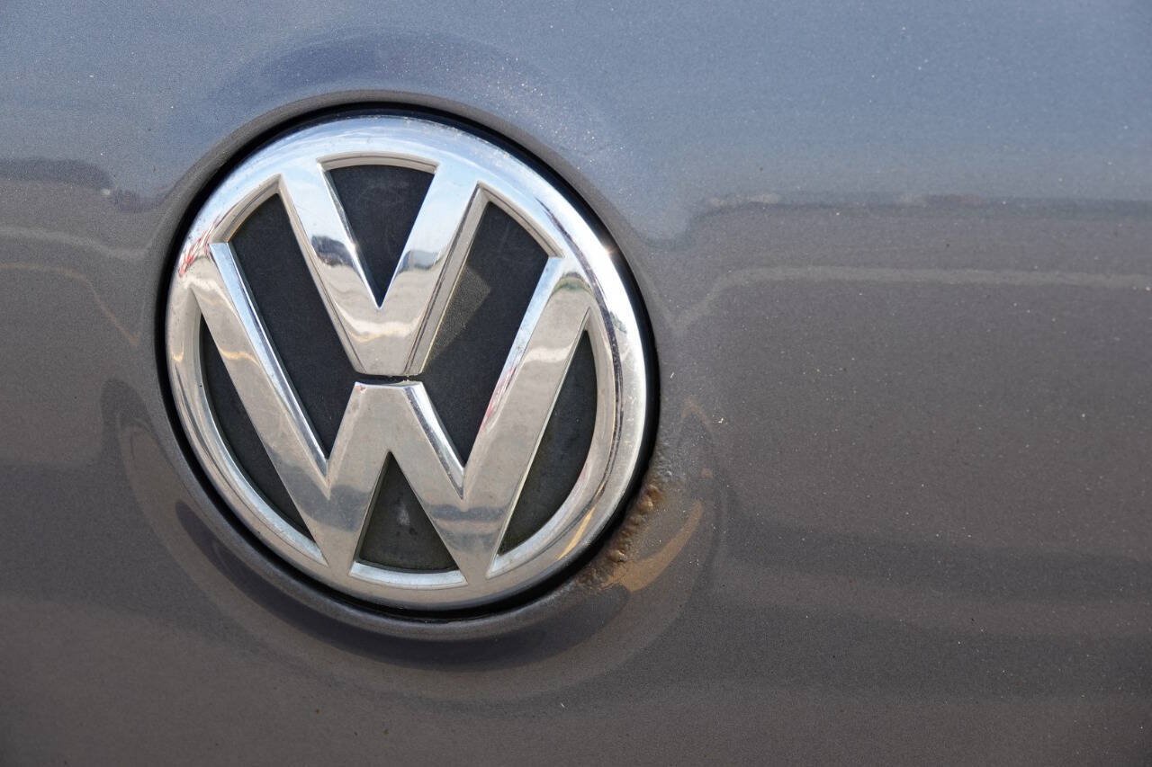Used 2011 Volkswagen Golf TDI FWD image 55