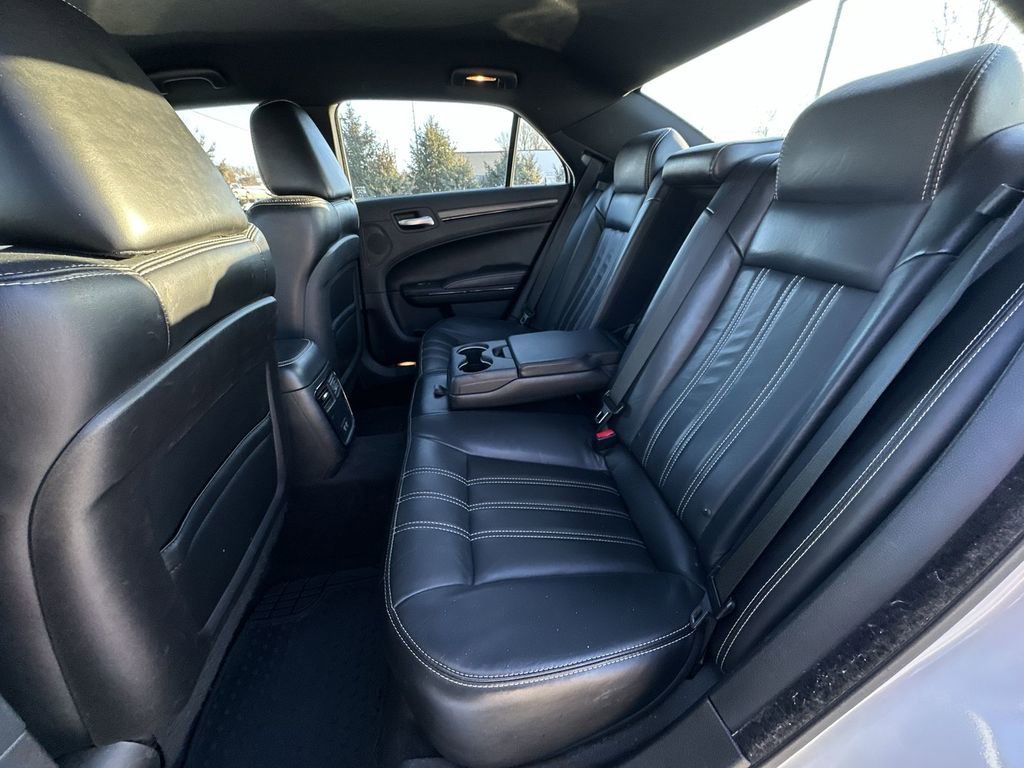 Used 2016 Chrysler 300 S image 20