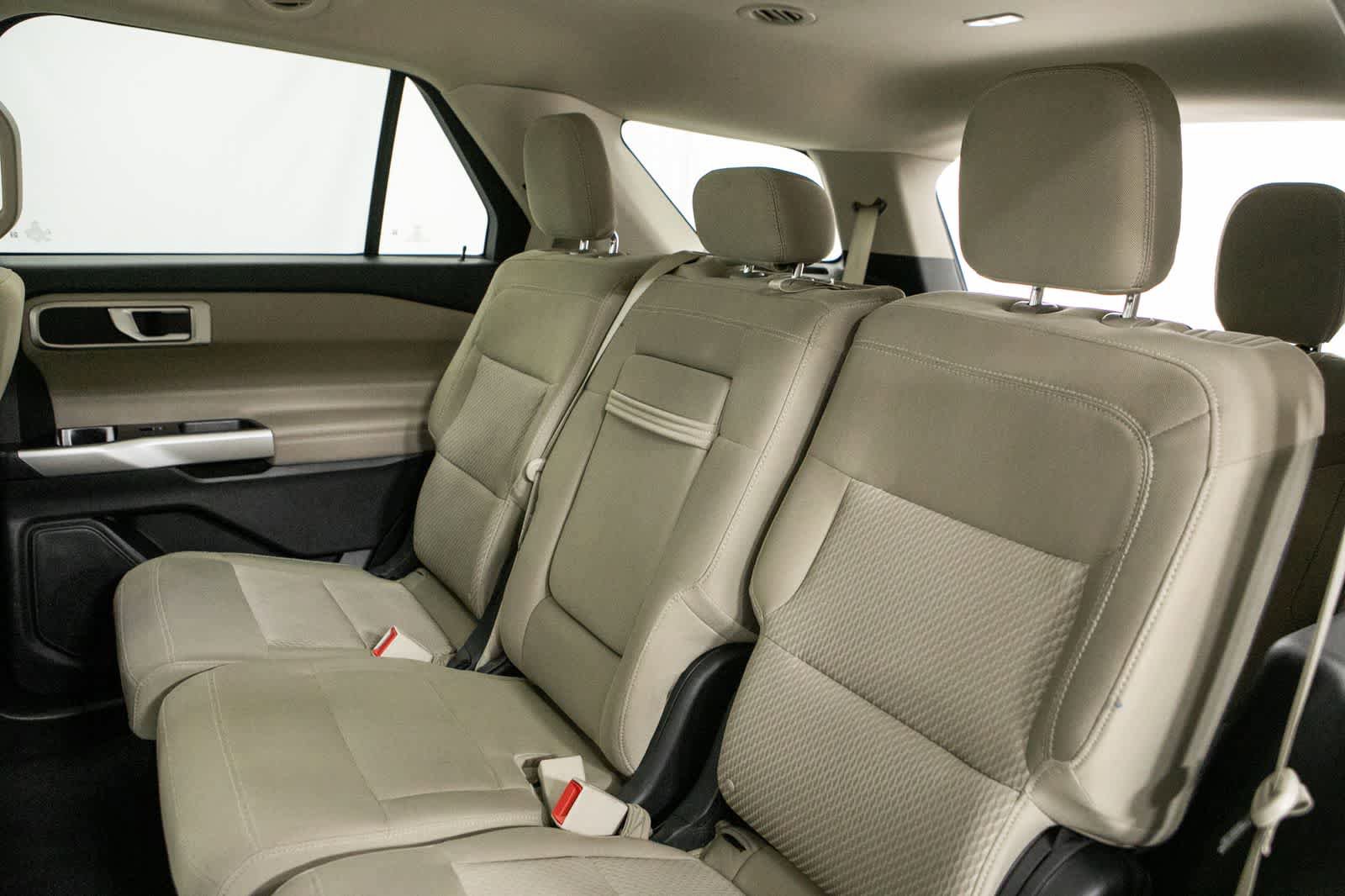Used 2023 Ford Explorer XLT RWD image 34