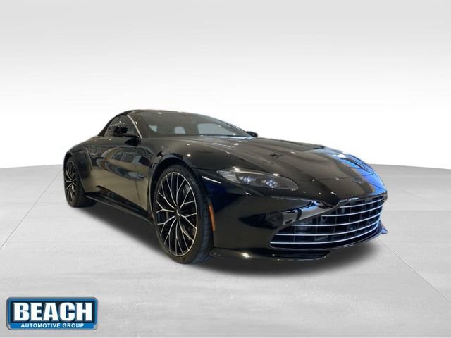Used 2023 Aston Martin V8 Vantage Roadster image 1