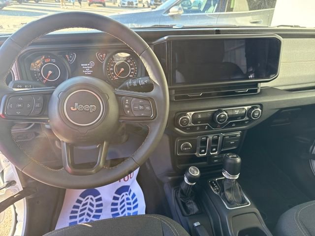 Used 2024 Jeep Wrangler Sport S image 11