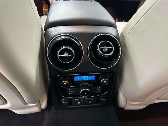Used 2015 Jaguar XJ L Portfolio AWD/4WD image 31