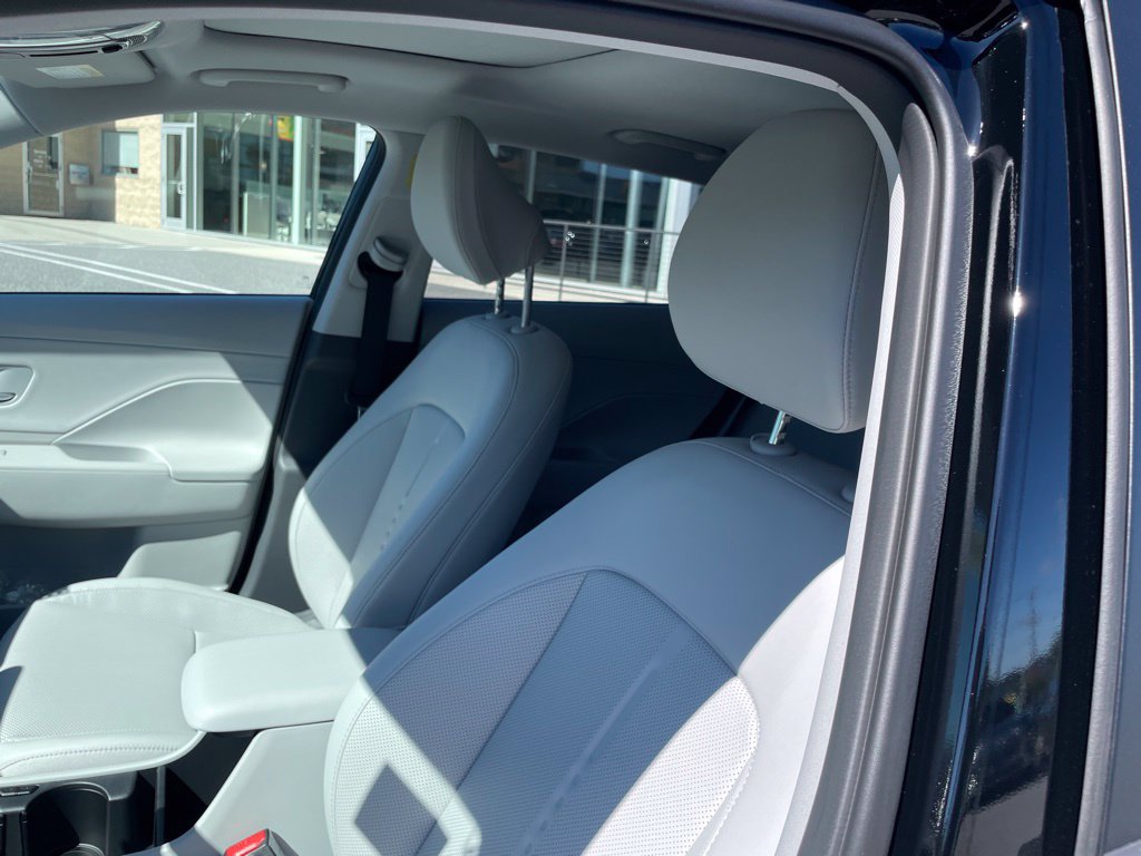 New 2027 Hyundai Kona Limited FWD image 11