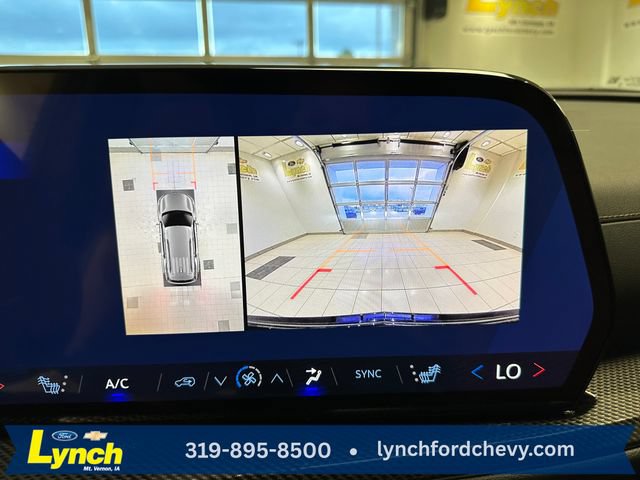 New 2027 Chevrolet Traverse Z71 w/ Enhanced Driving Package AWD/4WD image 5