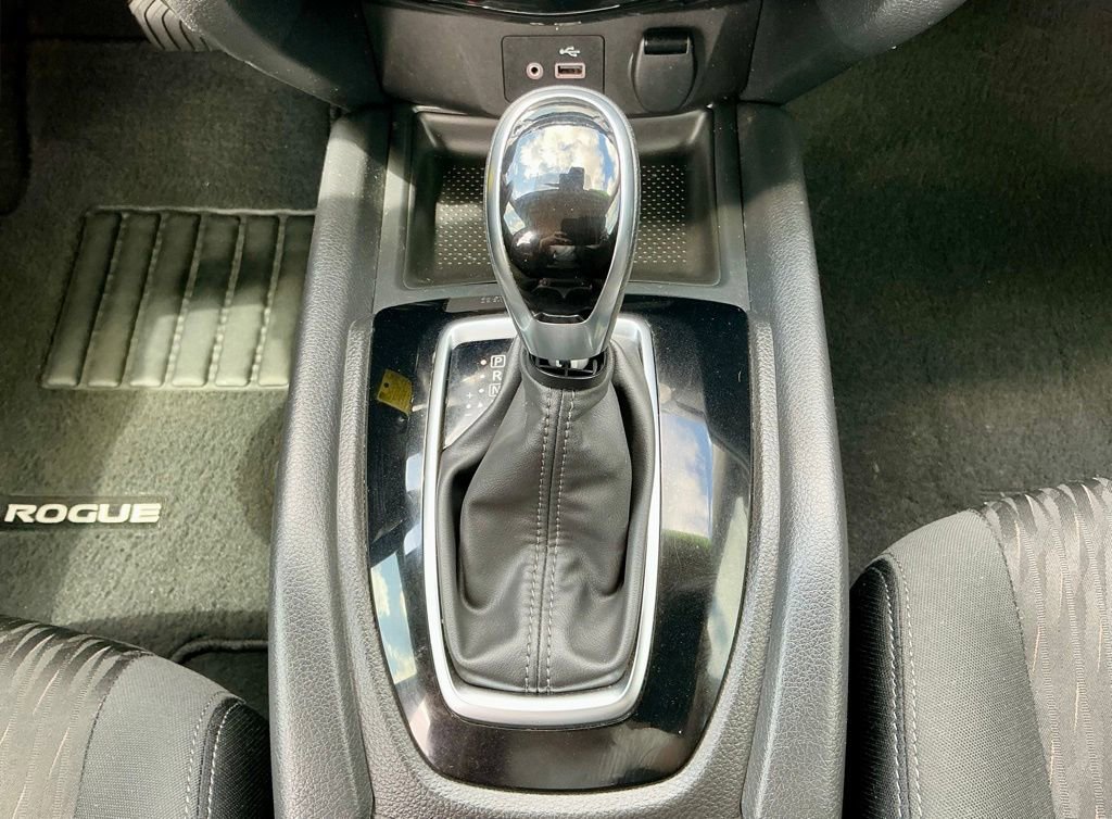 Used 2019 Nissan Rogue S w/ Special Edition Package FWD image 35