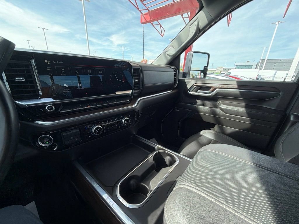 Used 2024 GMC Sierra 2500 SLT w/ SLT Premium Package AWD/4WD image 34