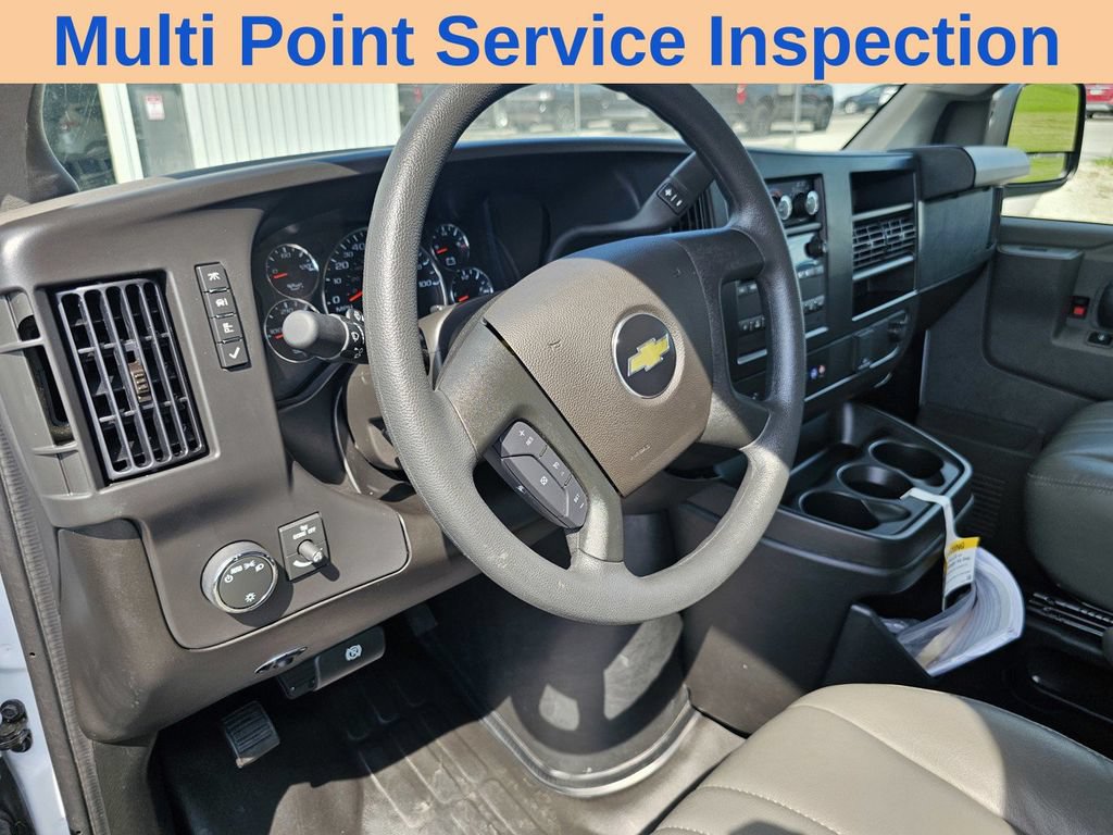 Used 2025 Chevrolet Express 3500 w/ Power Convenience Package RWD image 12