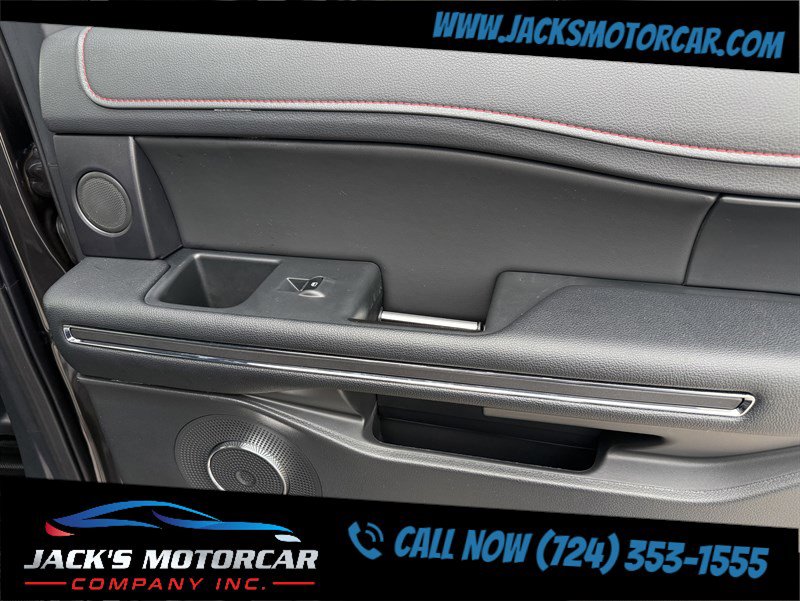 Used 2024 Ford Expedition Limited image 44