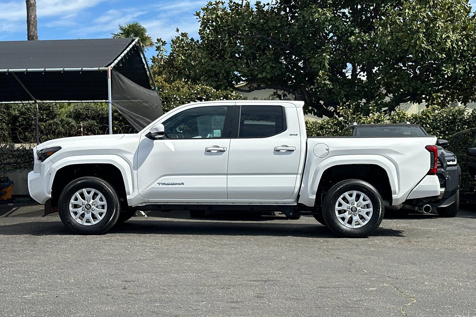 Certified 2025 Toyota Tacoma SR5 image 7