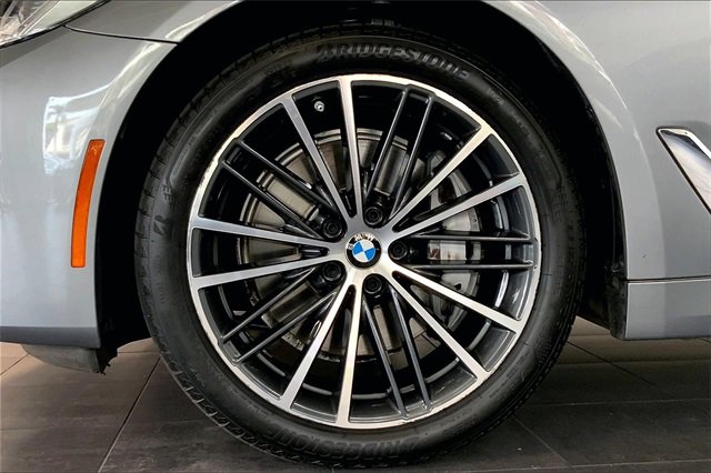 Certified 2023 BMW 540i image 9