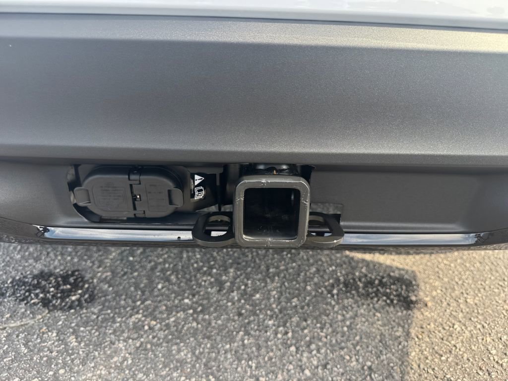 New 2026 Ford Explorer ST-Line w/ ST-Line Street Pack image 18