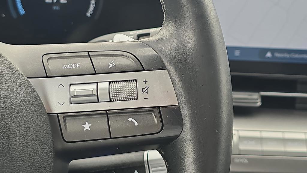 Used 2024 Hyundai Kona Limited FWD image 24